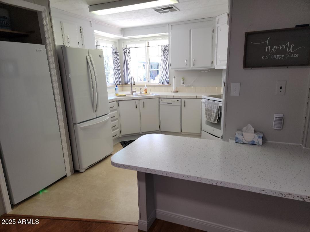 808 E PENNSYLVANIA Avenue