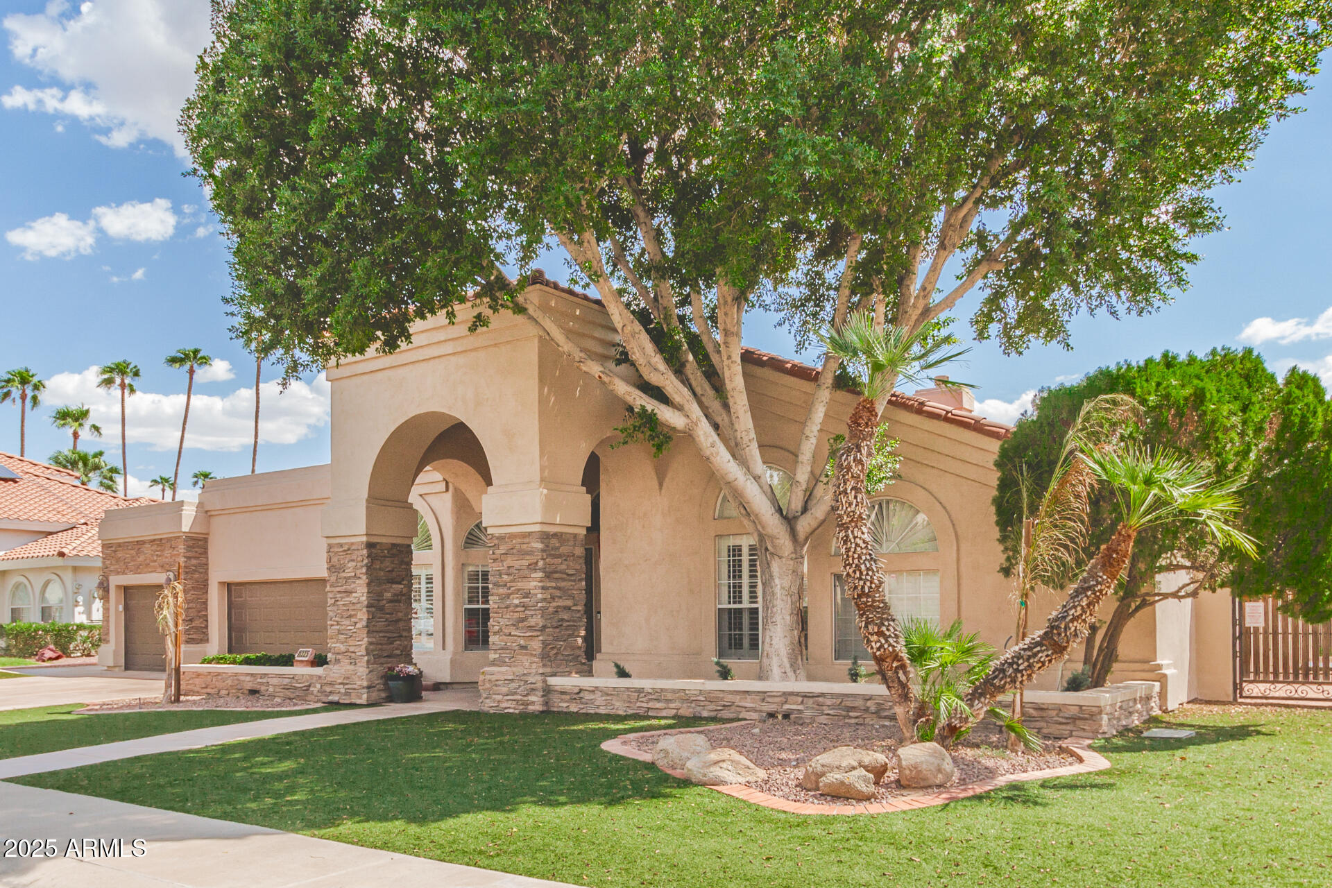 1325 E TREASURE COVE Drive