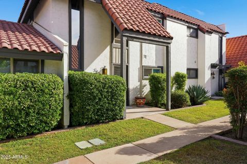 2810 E GLENROSA Avenue 18 Phoenix AZ 85016