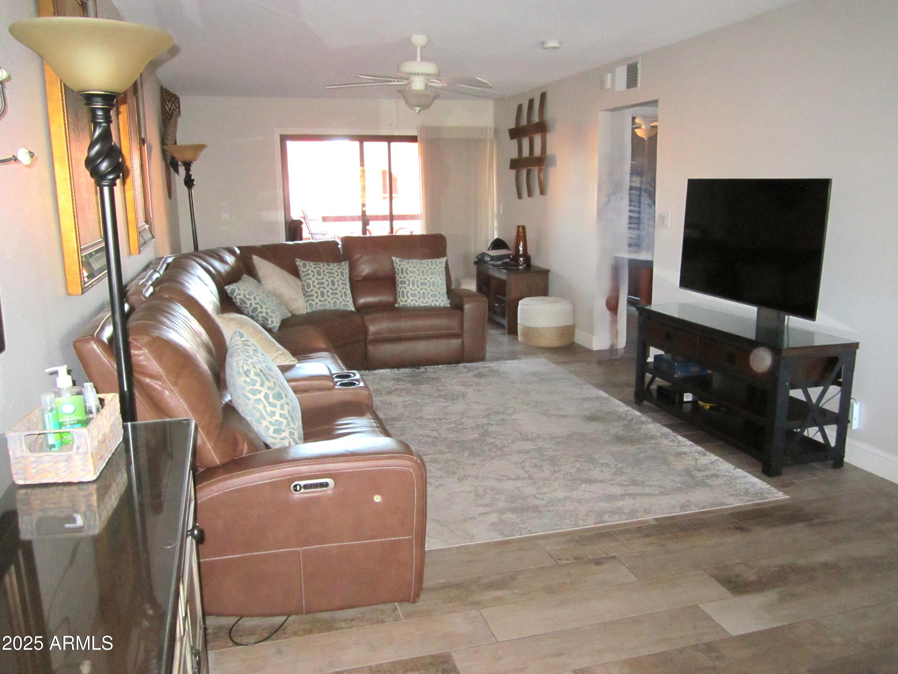 4303 E CACTUS Road 407