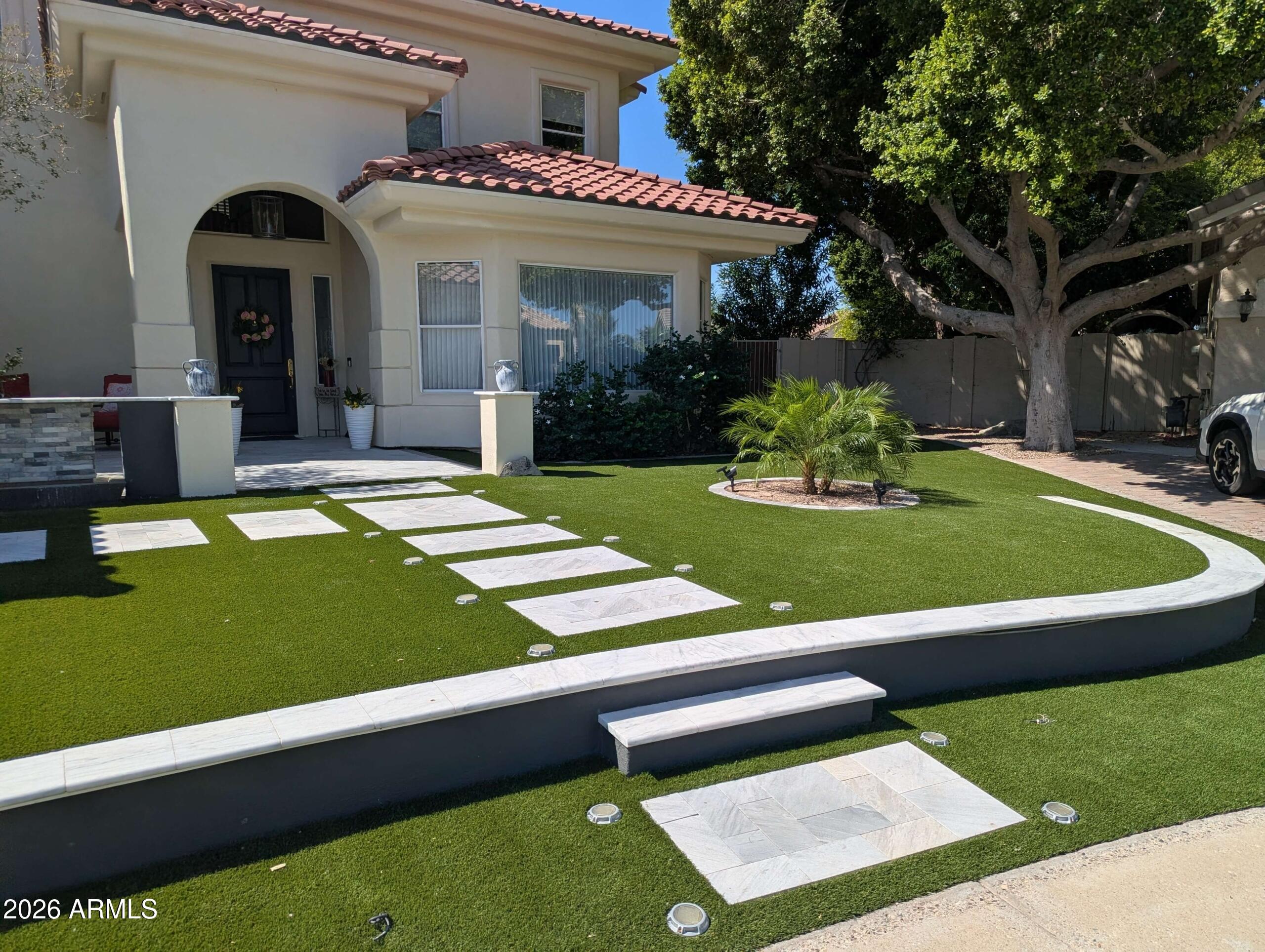 5329 W ROSE GARDEN Lane