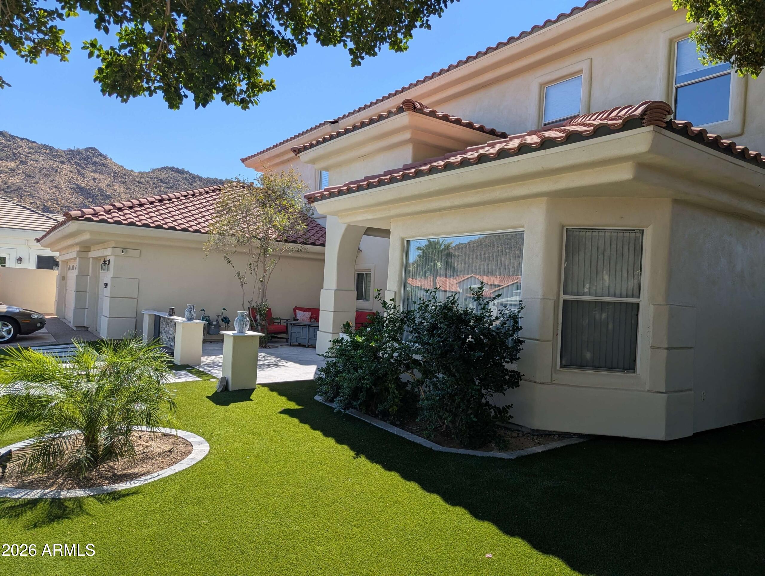 5329 W ROSE GARDEN Lane