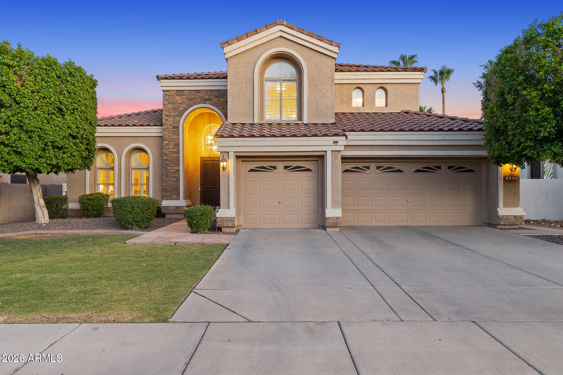 6773 W SONNET Drive