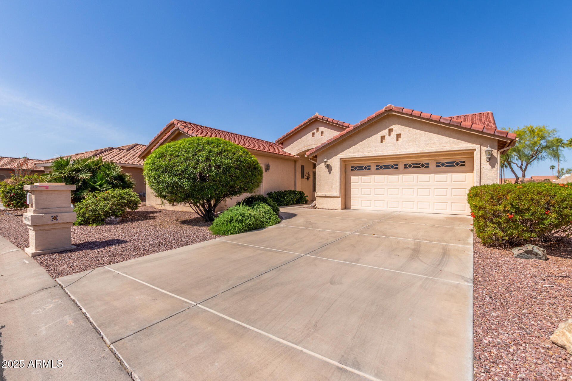 24510 S DESERT FLOWER Drive