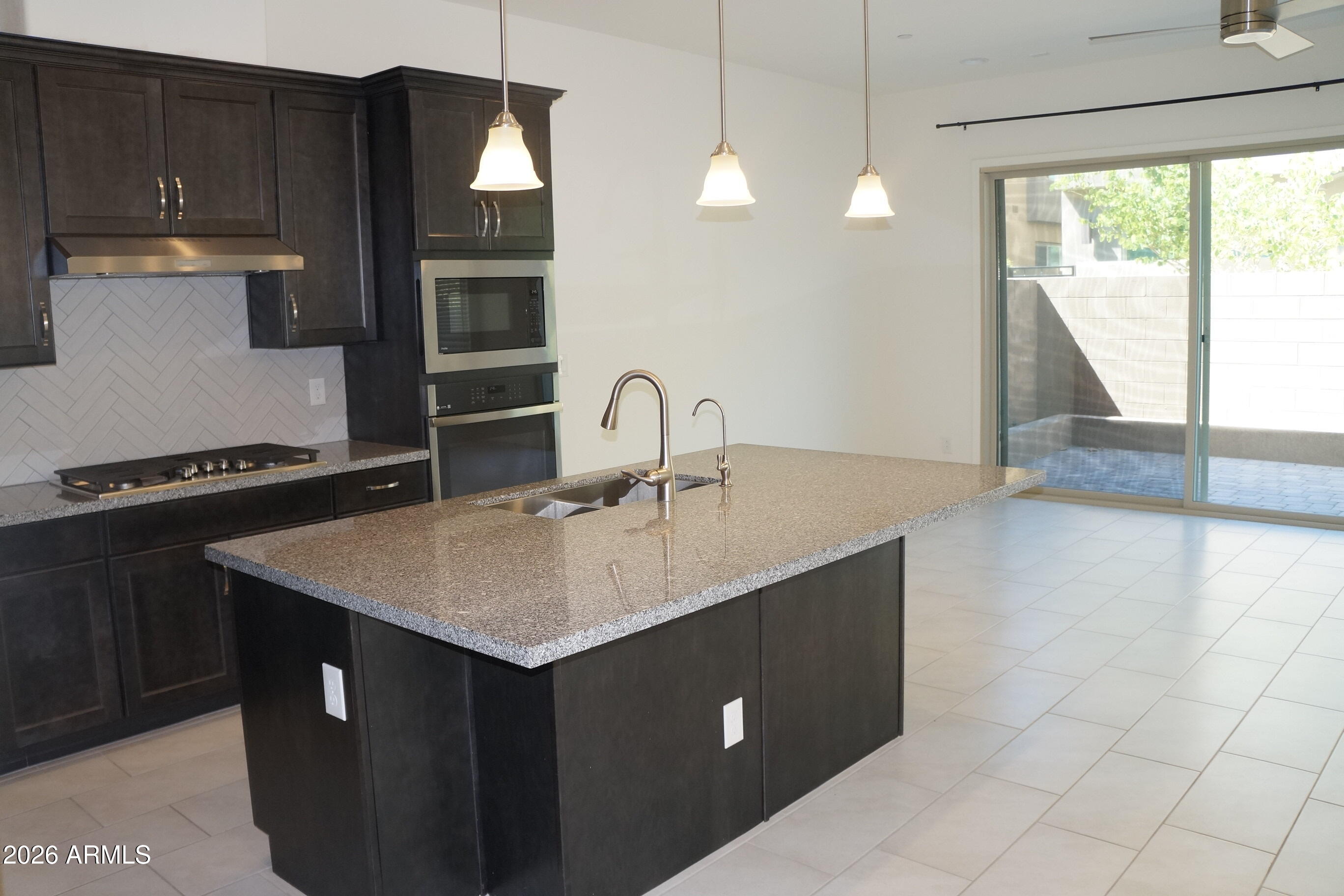 7496 E VIA DE LUNA Drive