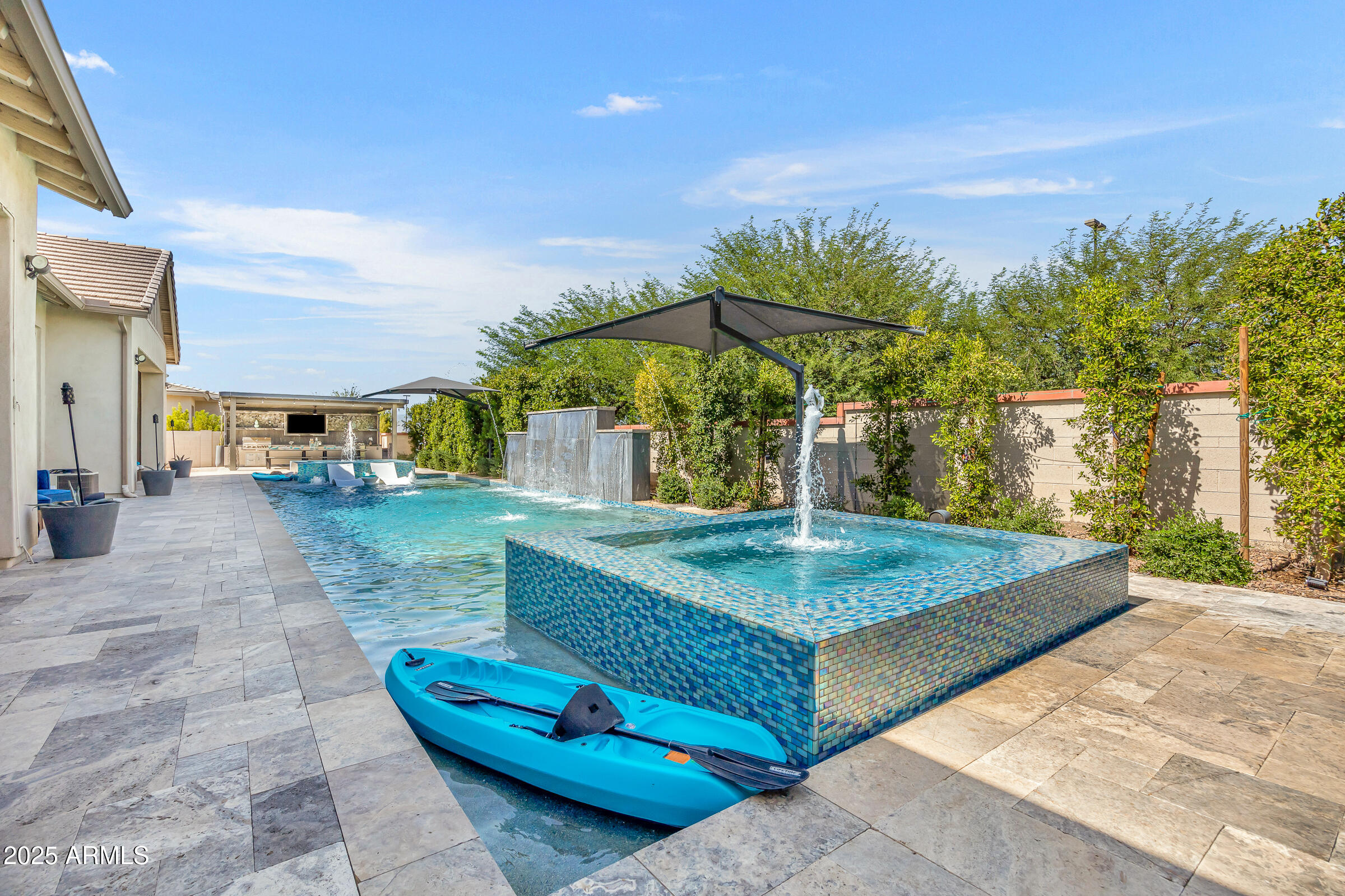 2652 E PELICAN Court
