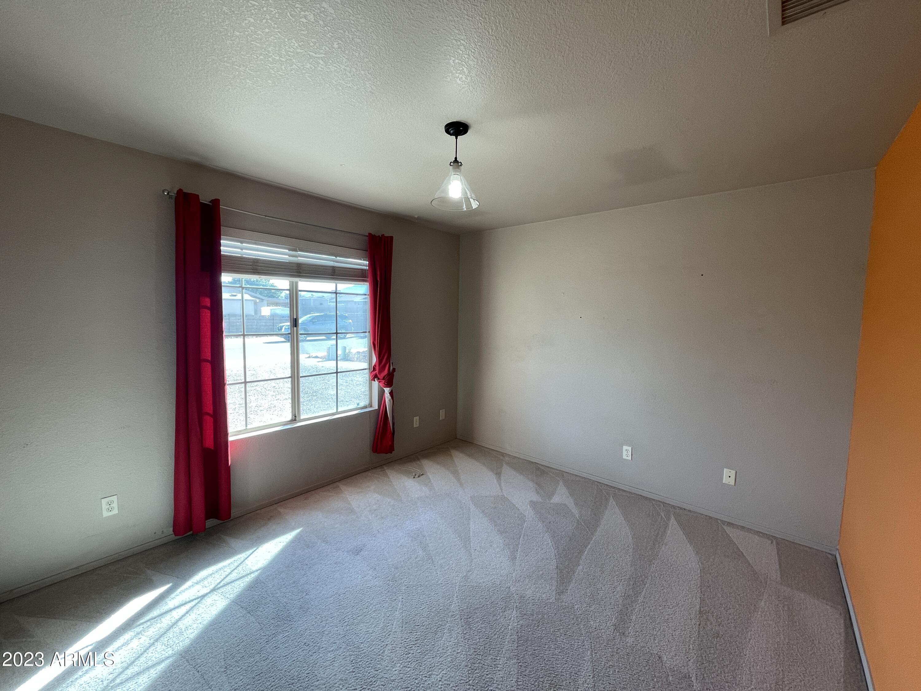 MOUNTAIN RIDGE PHASE 4 - Residential Lease