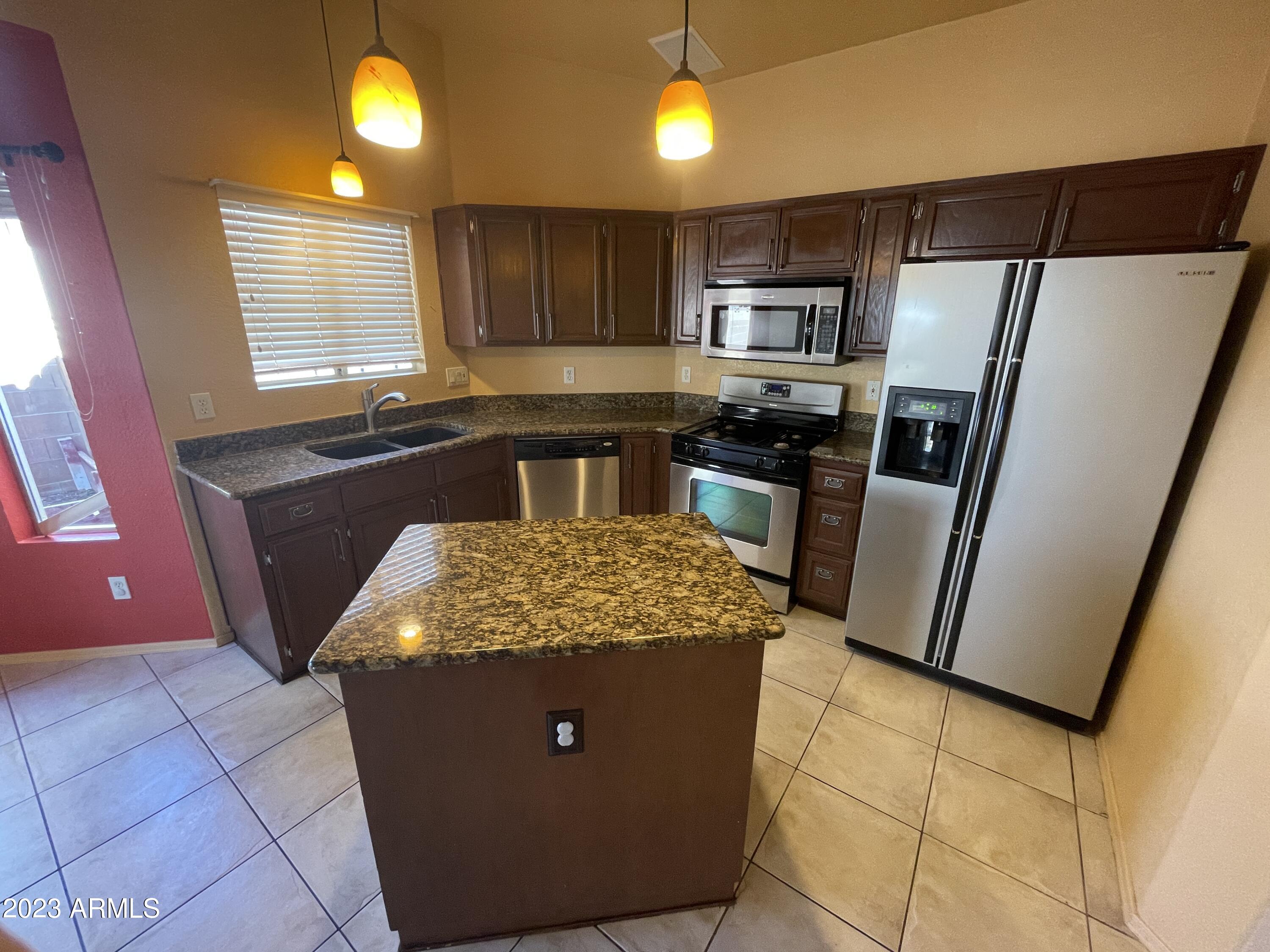 MOUNTAIN RIDGE PHASE 4 - Residential Lease