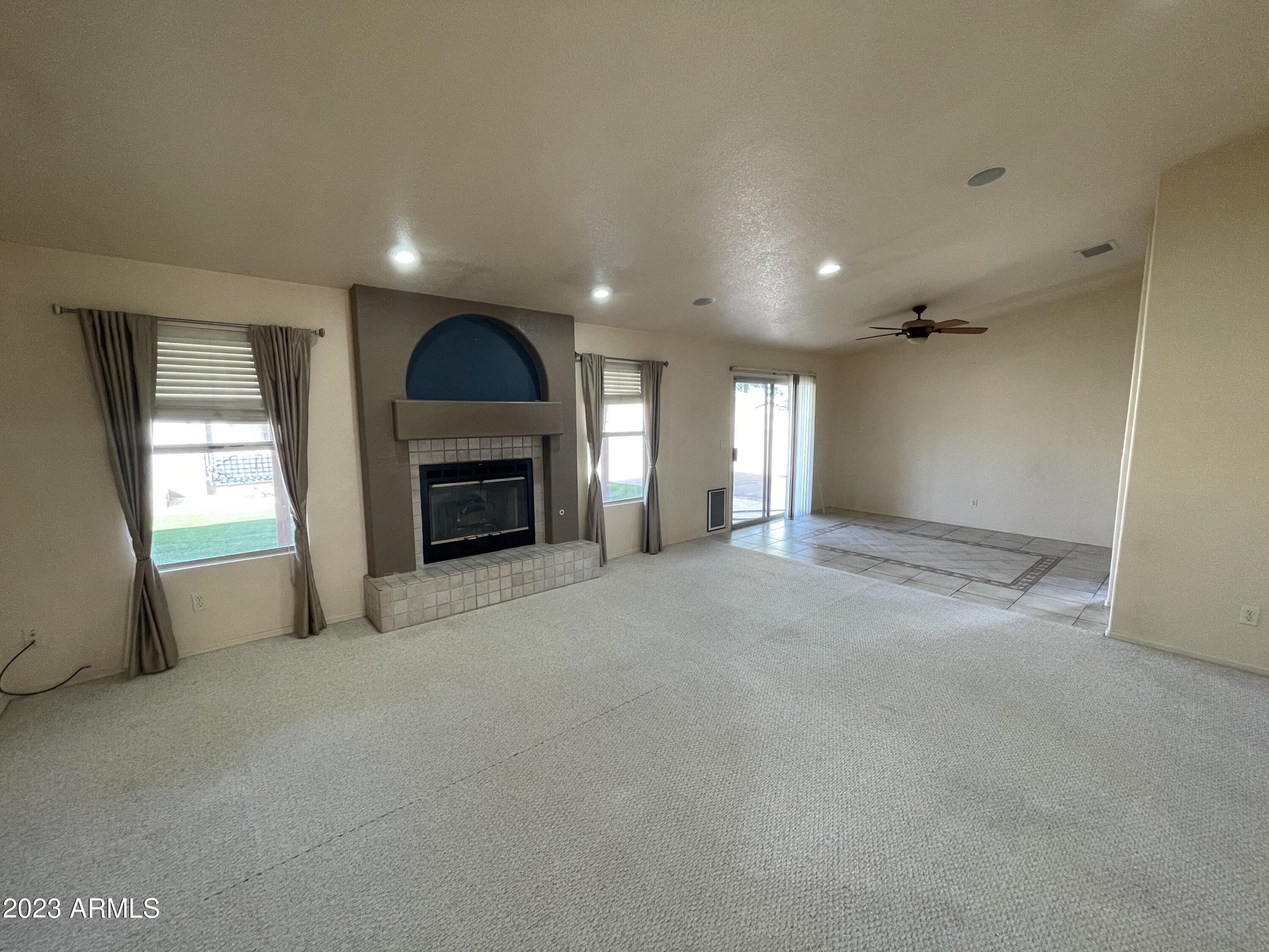 MOUNTAIN RIDGE PHASE 4 - Residential Lease
