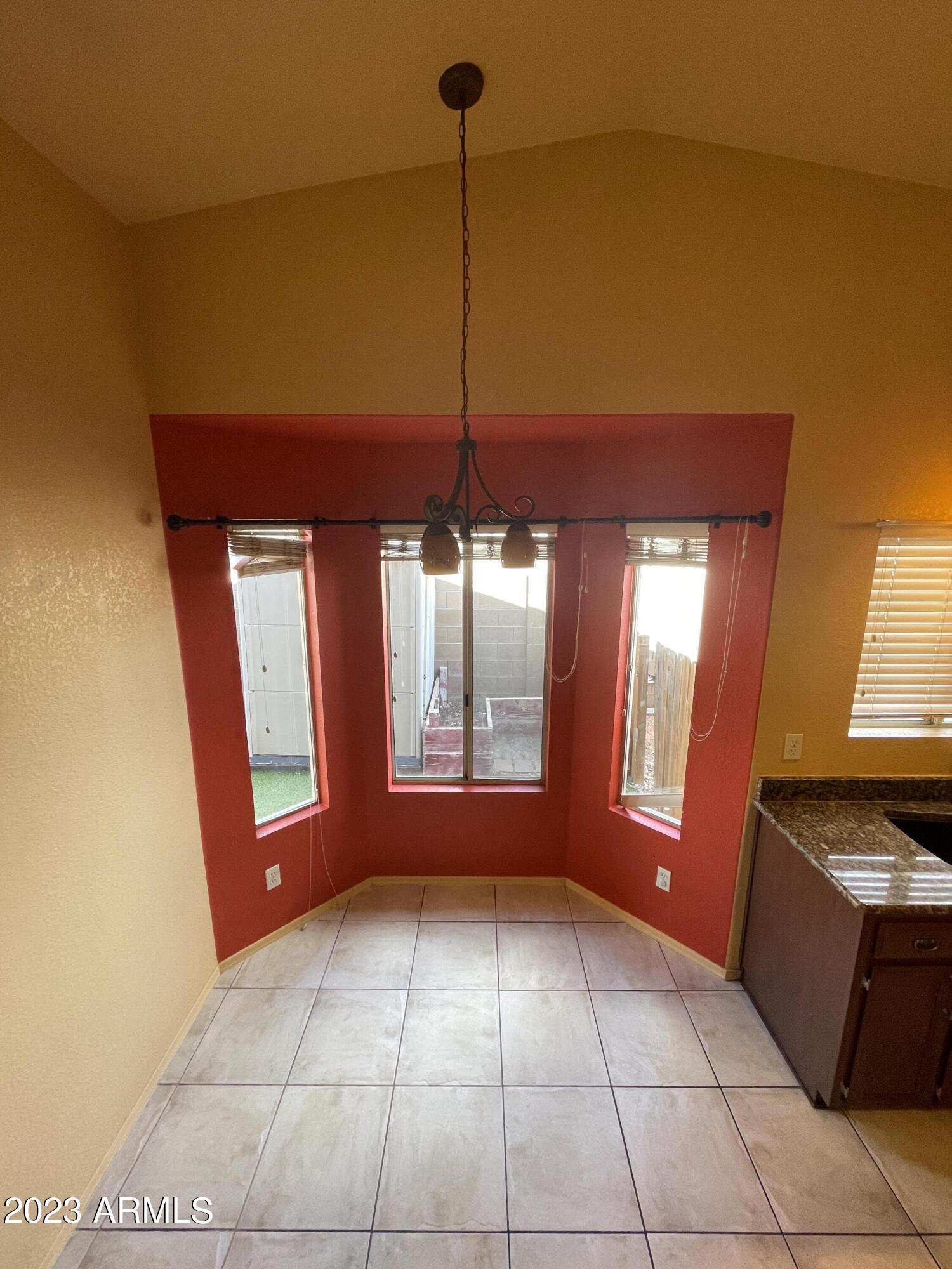 MOUNTAIN RIDGE PHASE 4 - Residential Lease