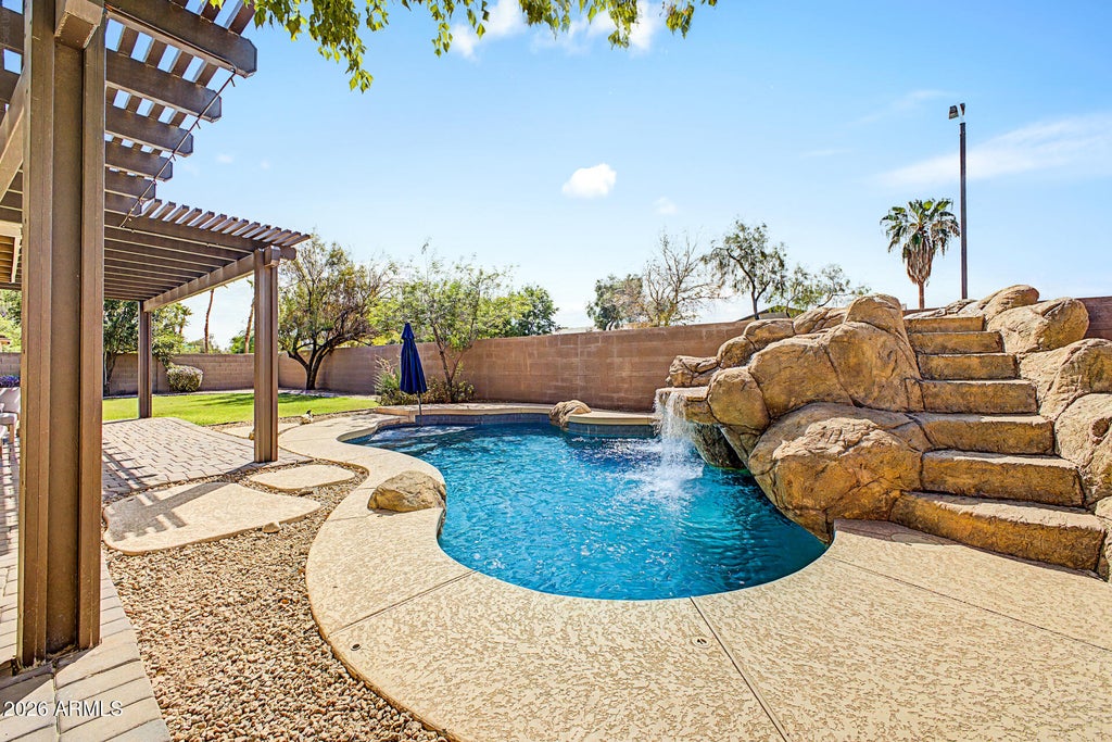 Photo of 2501 E Los Alamos Street, Gilbert, AZ 85295 (MLS # 7078937)