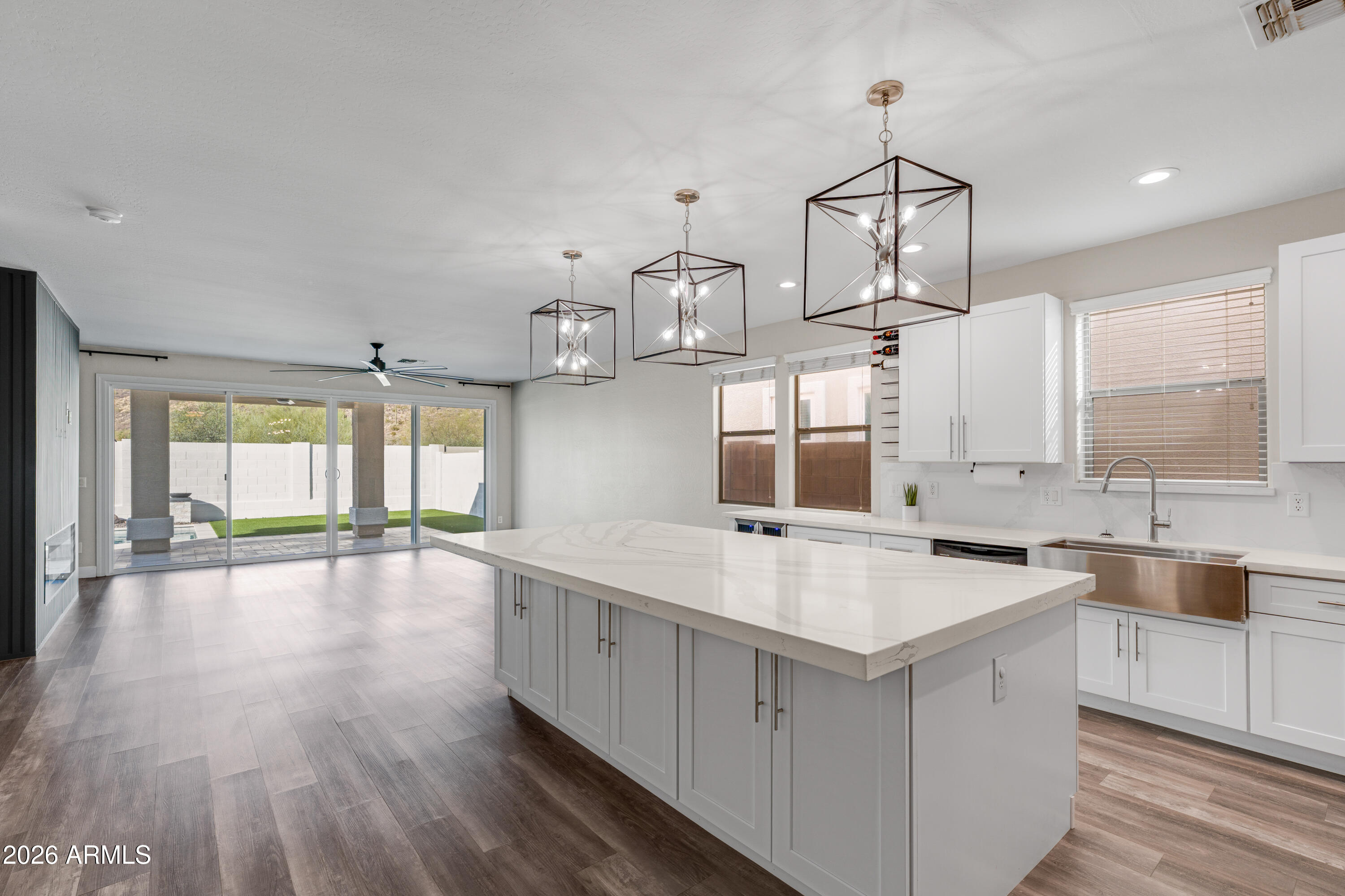 1644 E CIELO GRANDE Avenue