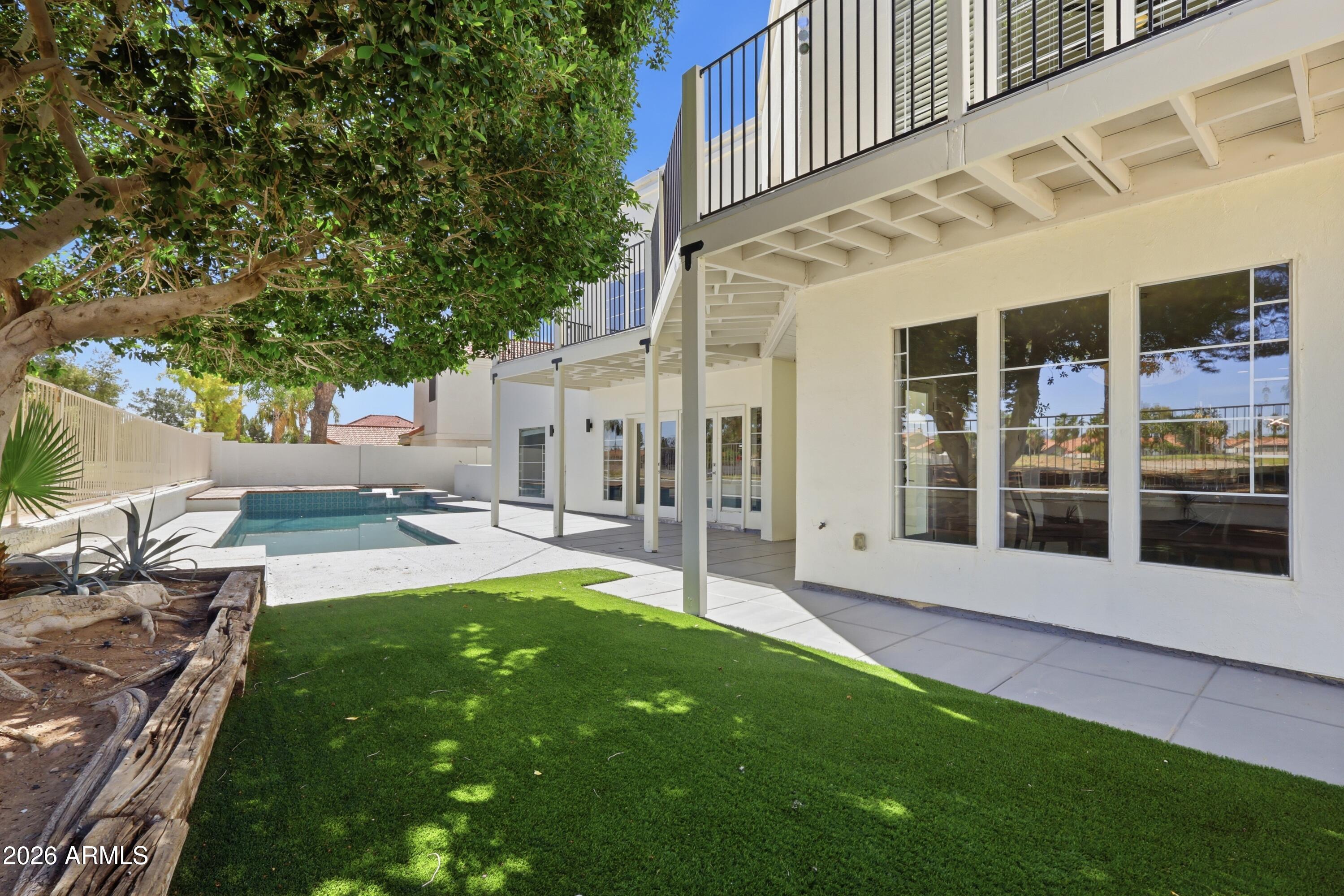 7646 W JULIE Drive