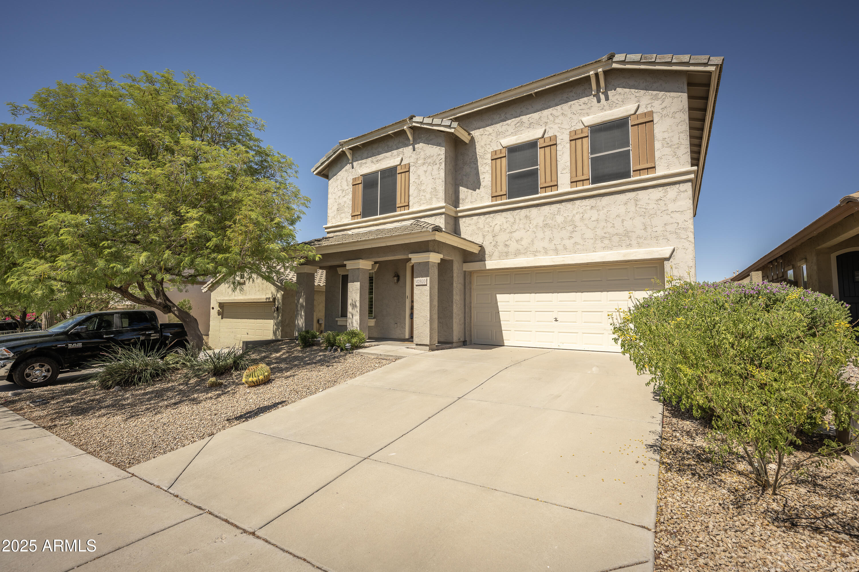 42920 N RALEIGH Court