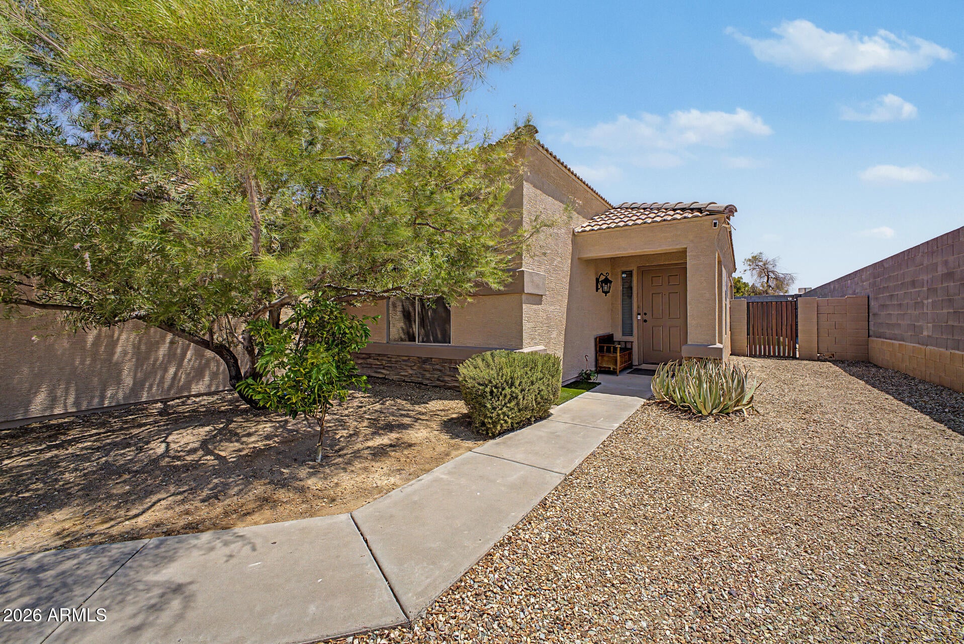 10993 W LOMA Lane