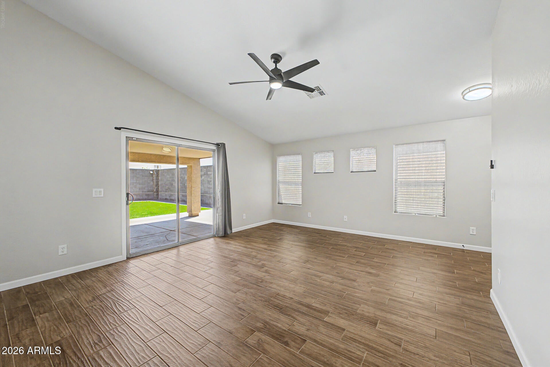 10993 W LOMA Lane