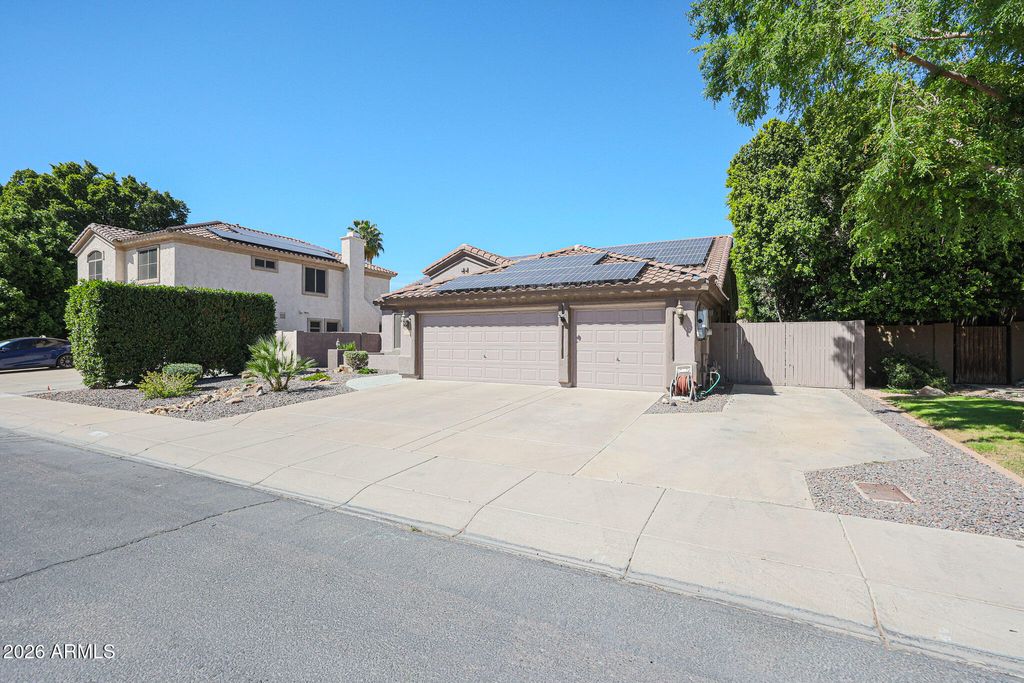 Photo of 5974 W Kerry Lane, Glendale, AZ 85308 (MLS # 7003485)