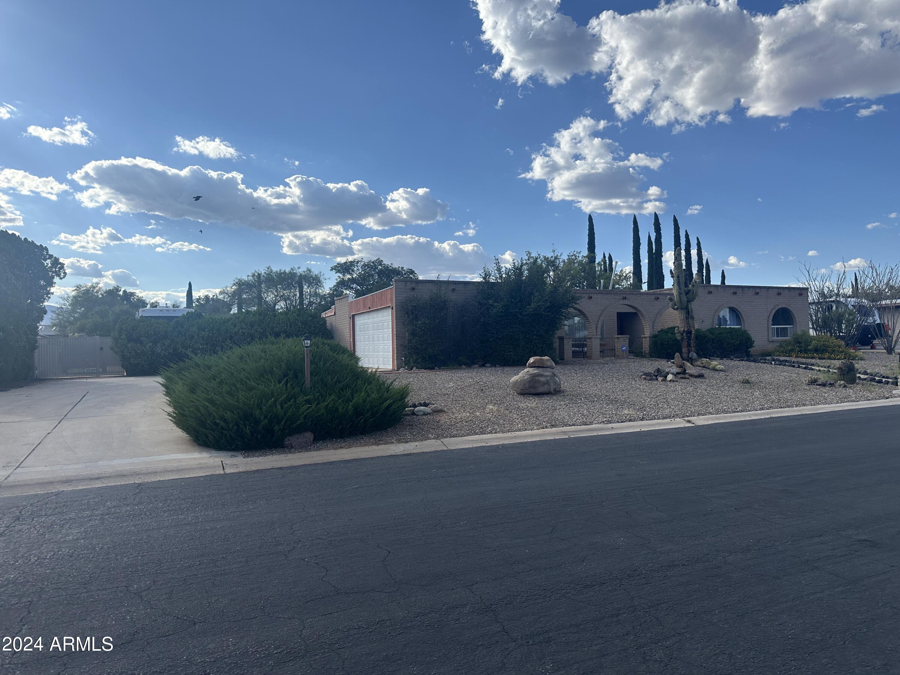 TOWN & COUNTRY ESTATES 2 - Residential