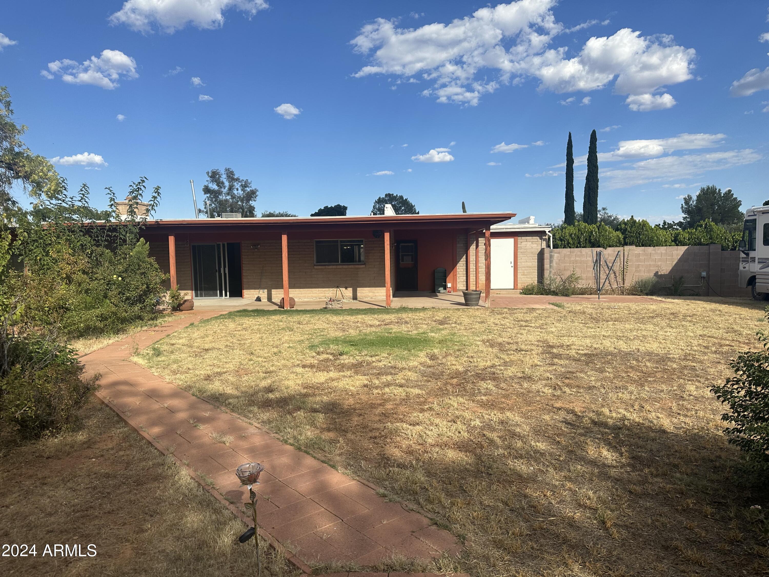 TOWN & COUNTRY ESTATES 2 - Residential