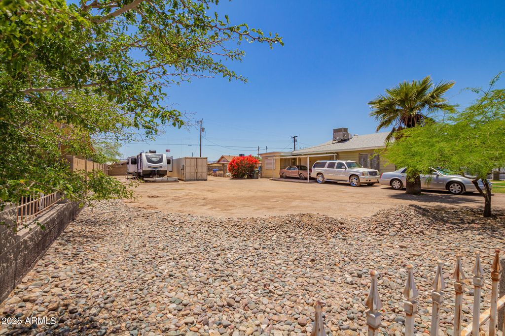 Photo of 2213 W Jefferson Street #4, Phoenix, AZ 85009 (MLS # 6871934)