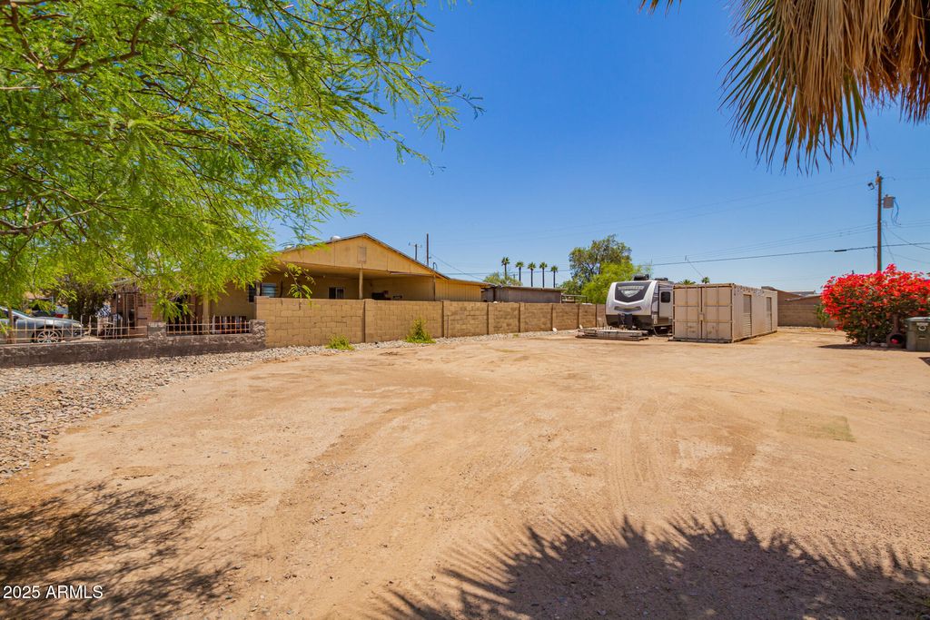 Photo of 2213 W Jefferson Street #4, Phoenix, AZ 85009 (MLS # 6871934)