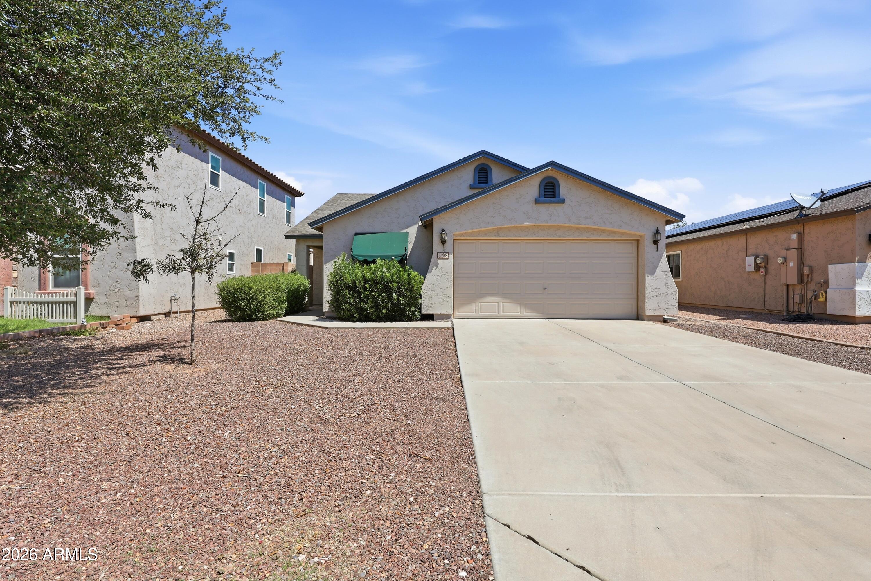 4738 E MEADOW LARK Way