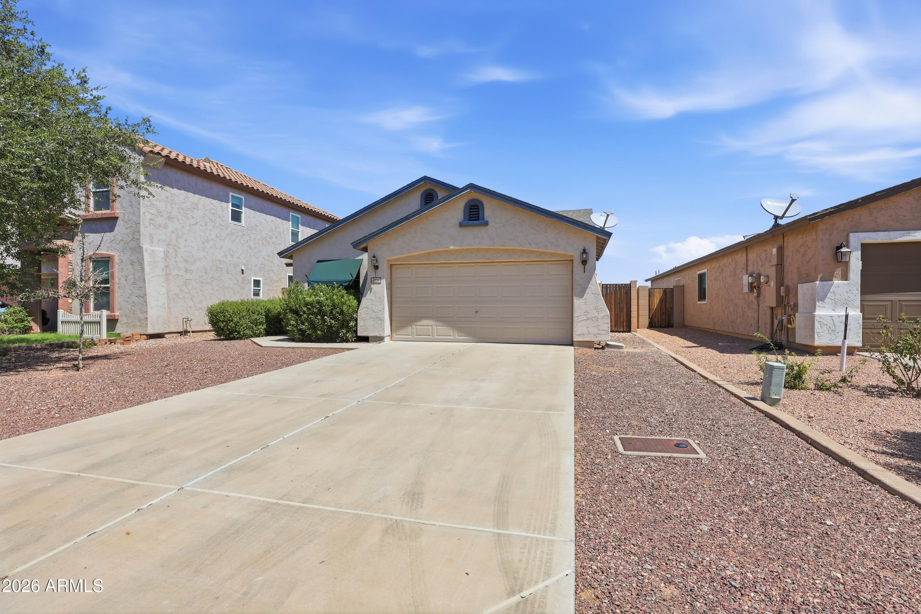 4738 E MEADOW LARK Way