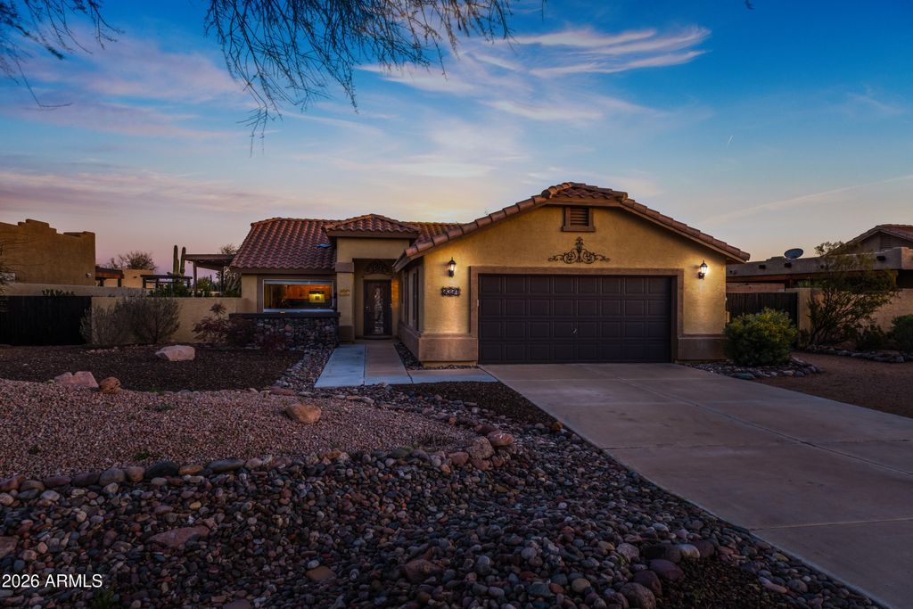 Photo of 9397 E Del Monte Avenue, Gold Canyon, AZ 85118 (MLS # 6994085)