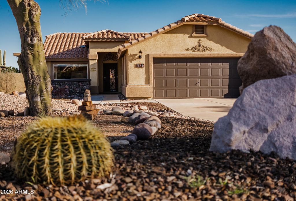 Photo of 9397 E Del Monte Avenue, Gold Canyon, AZ 85118 (MLS # 6994085)