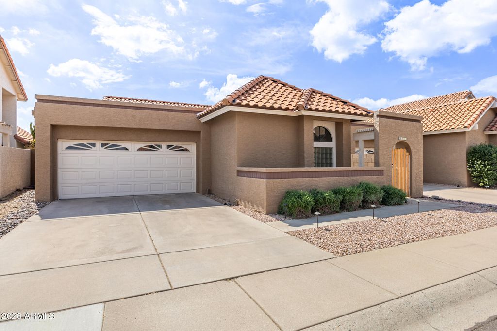 Photo of 9117 E Captain Dreyfus Avenue E, Scottsdale, AZ 85260 (MLS # 6995384)