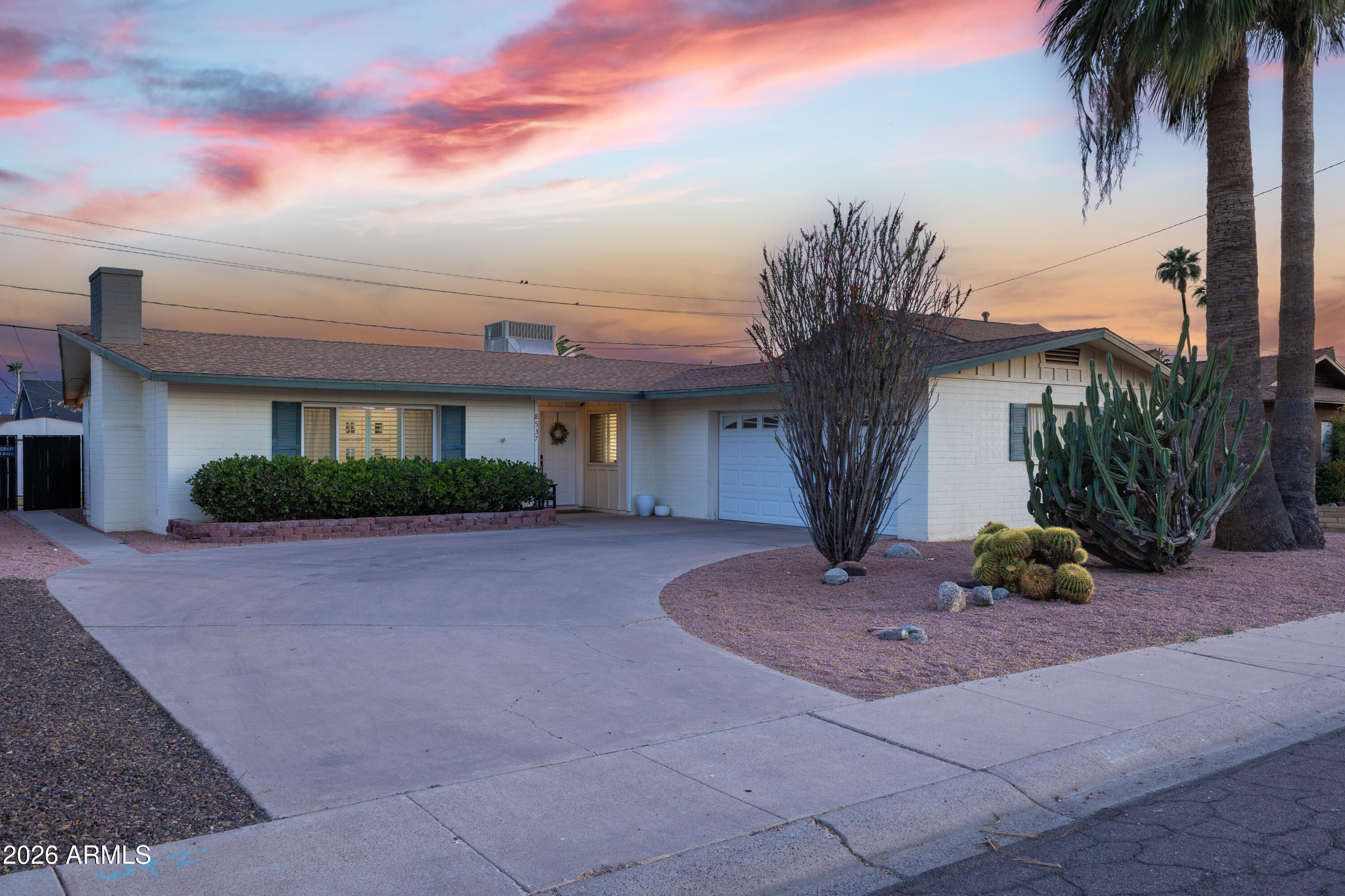 8537 E JACKRABBIT Road