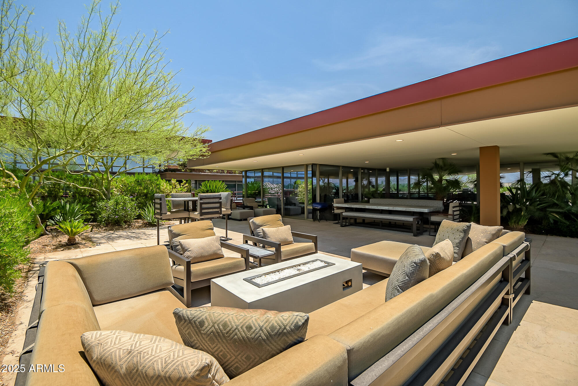 7117 E RANCHO VISTA Drive 6007