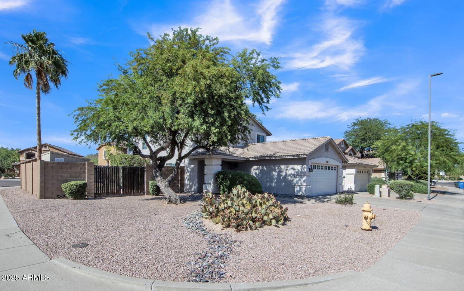 2302 E PARAISO Drive