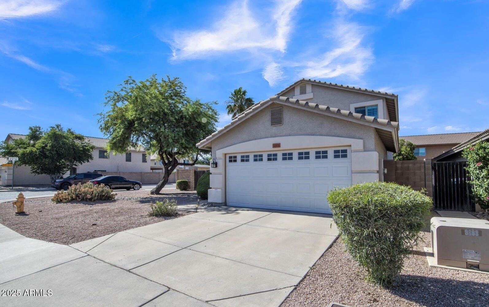 2302 E PARAISO Drive