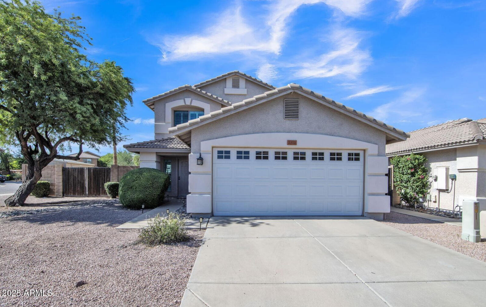 2302 E PARAISO Drive