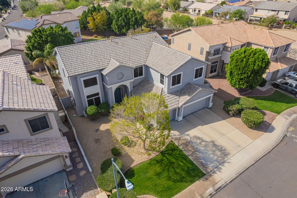 Photo of 25674 N 68th Drive, Peoria, AZ 85383 (MLS # 6992892)