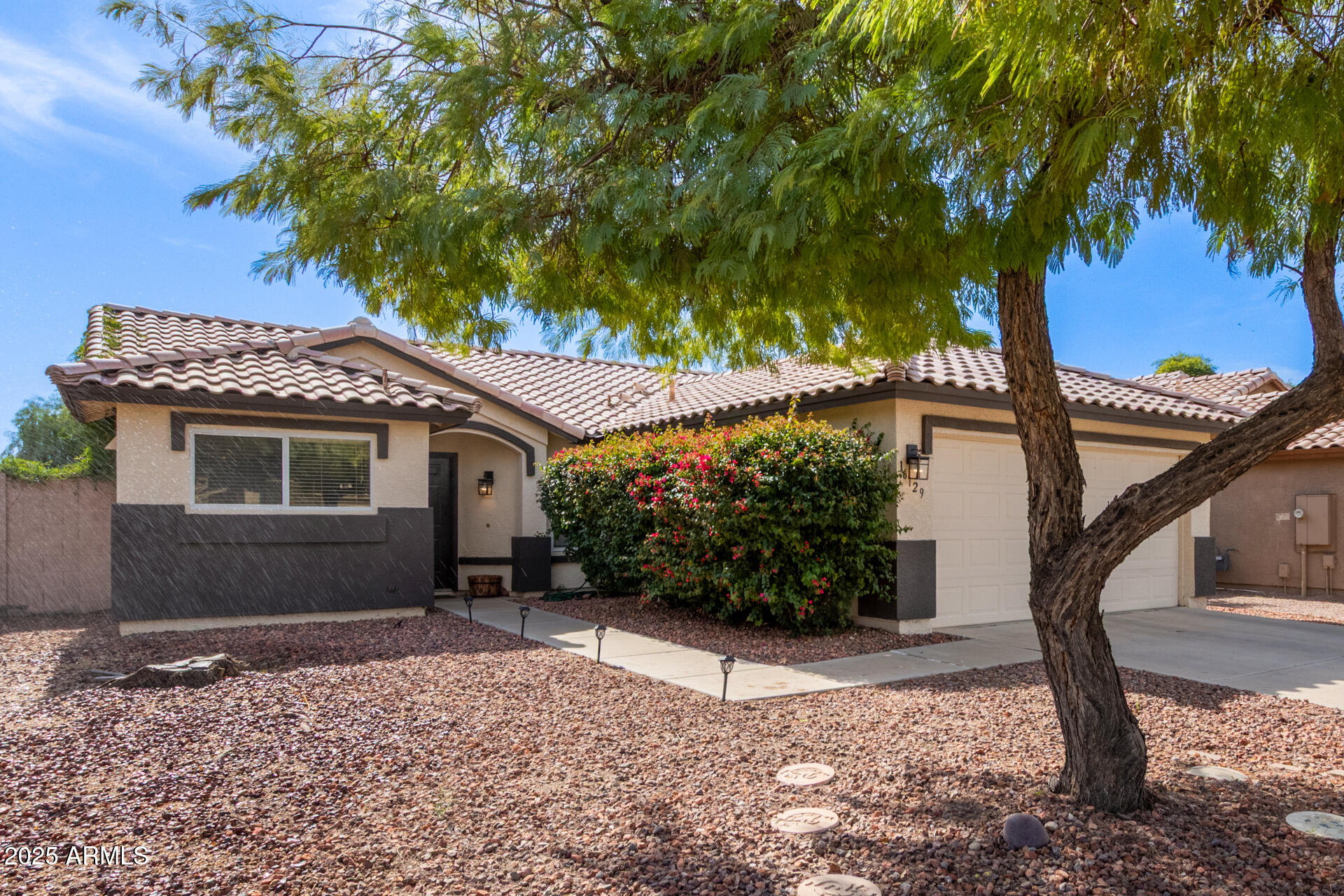 16129 W GRANT Street