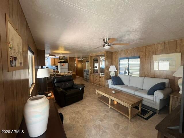 4065 E University Drive 526