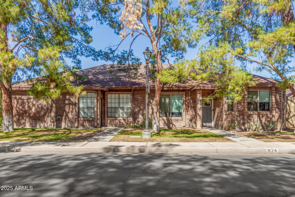 Photo of 824 E Bruce Avenue, Gilbert, AZ 85234 (MLS # 6930664)