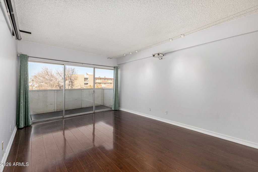 Photo of 349 E Thomas Road #E407, Phoenix, AZ 85012 (MLS # 6977722)