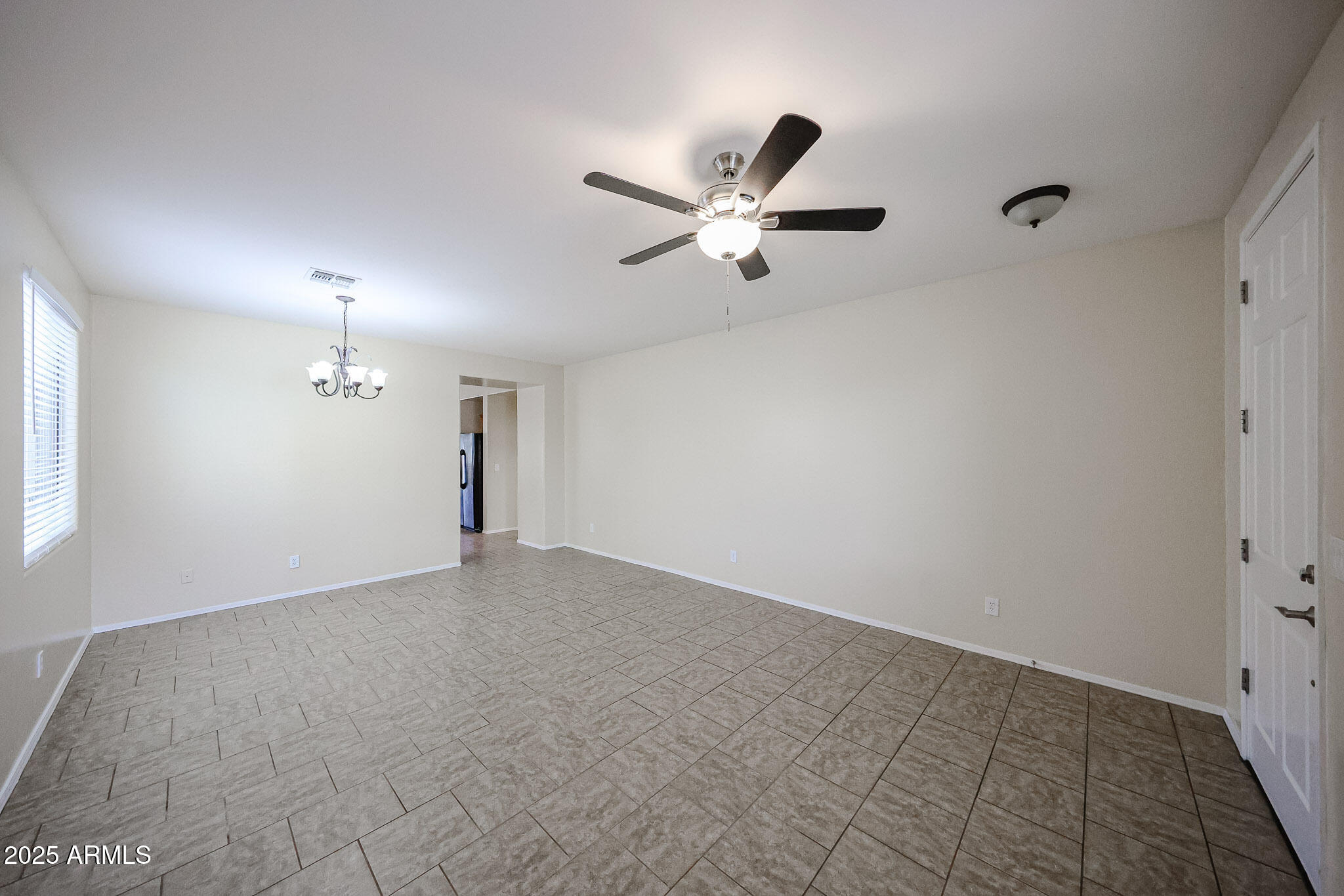 43337 N HEAVENLY Way