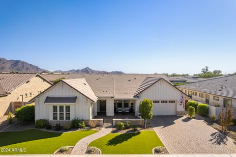 1955 E BLACKHAWK Drive Gilbert AZ 85298