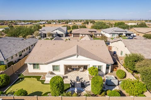 1955 E BLACKHAWK Drive Gilbert AZ 85298