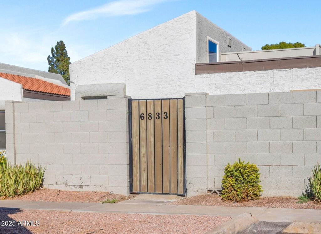 Photo of 6833 S Jentilly Lane, Tempe, AZ 85283 (MLS # 6903960)