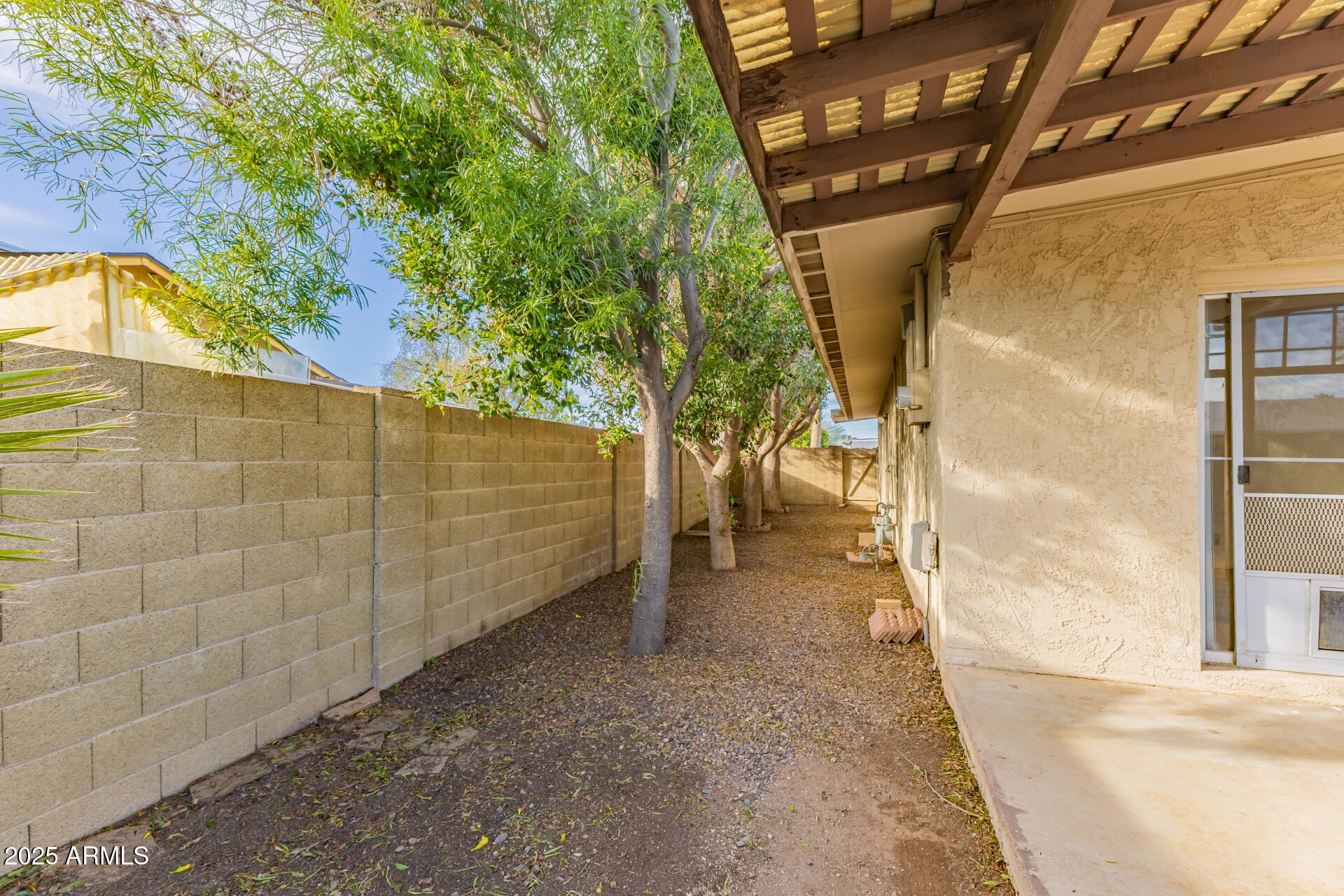 5937 W COOLIDGE Street