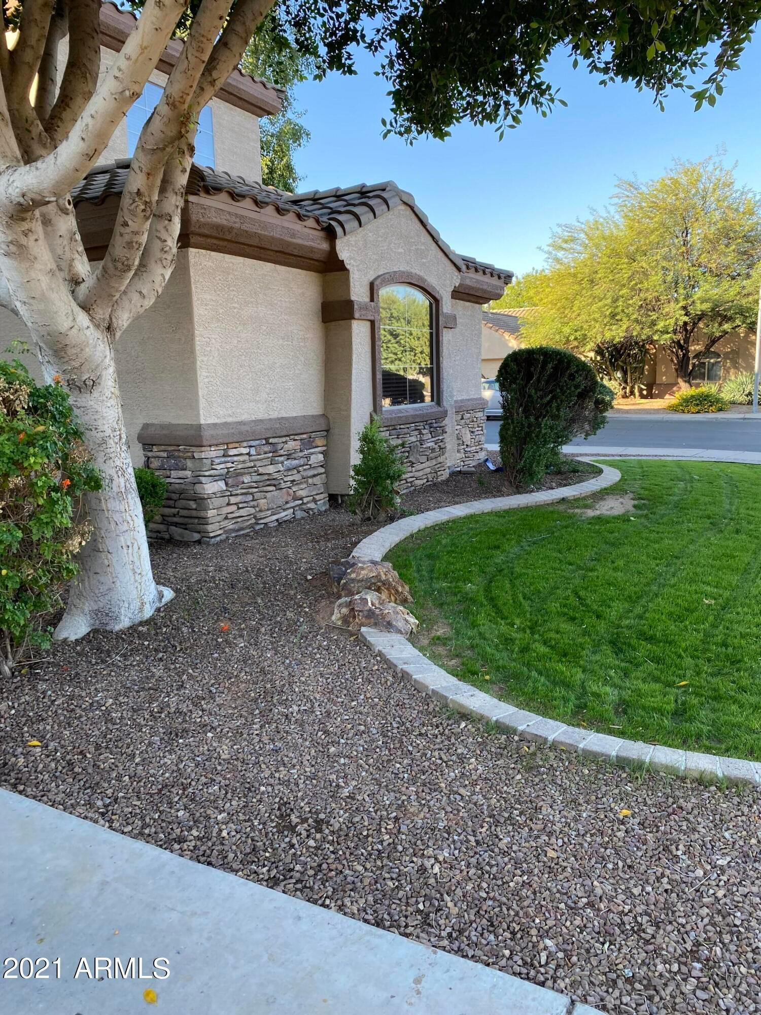 5505 E Holmes Avenue