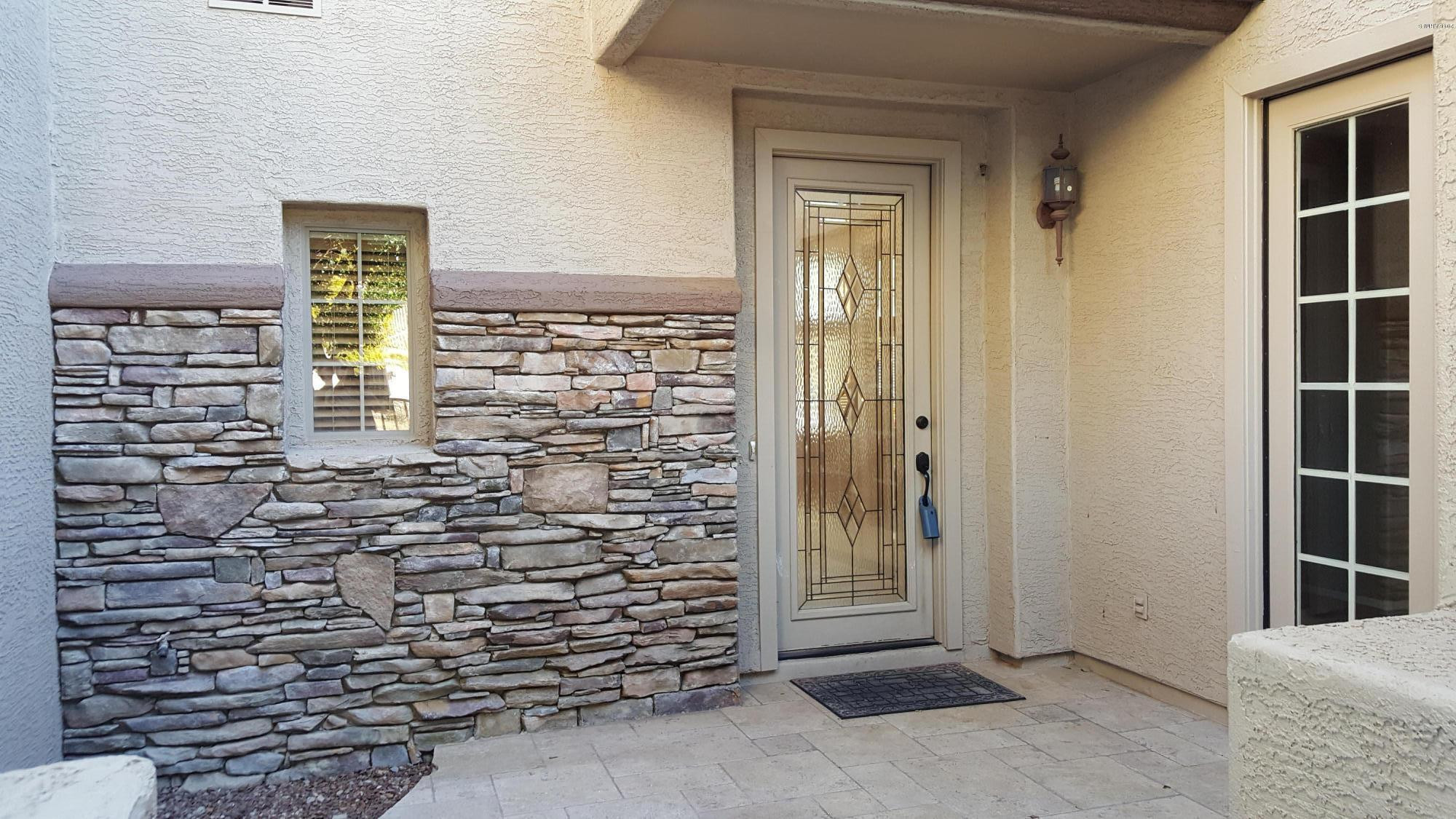 5505 E Holmes Avenue