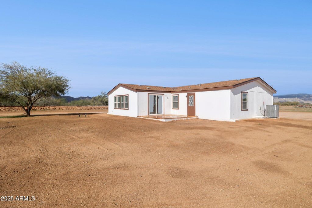 Photo of 53531 W Buck Drive, Maricopa, AZ 85139 (MLS # 6947406)