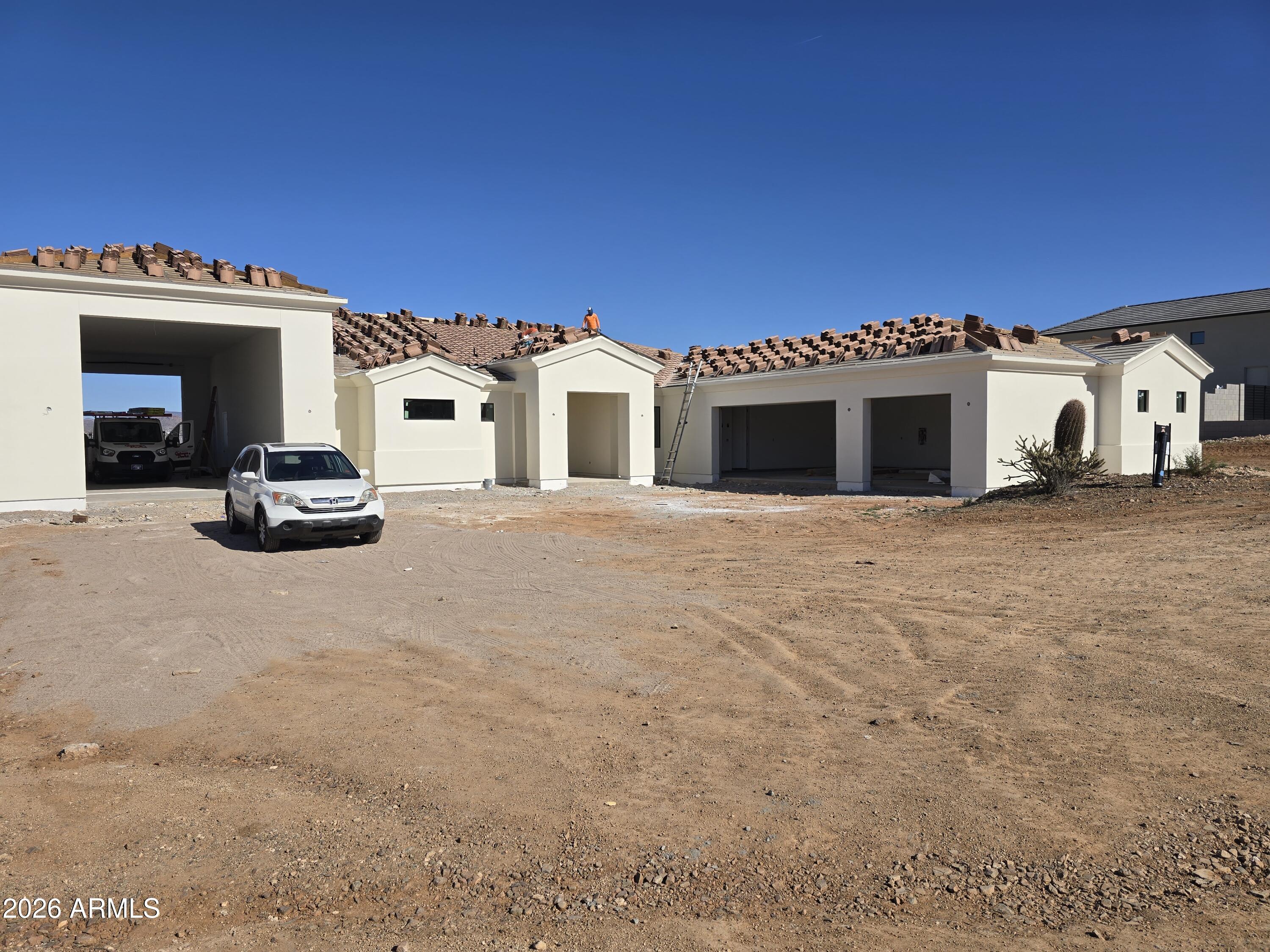 612 E AMBER SUN Drive