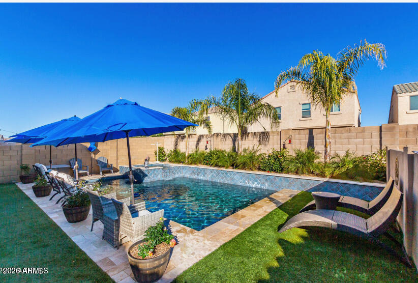 4942 E RHODIUM Drive